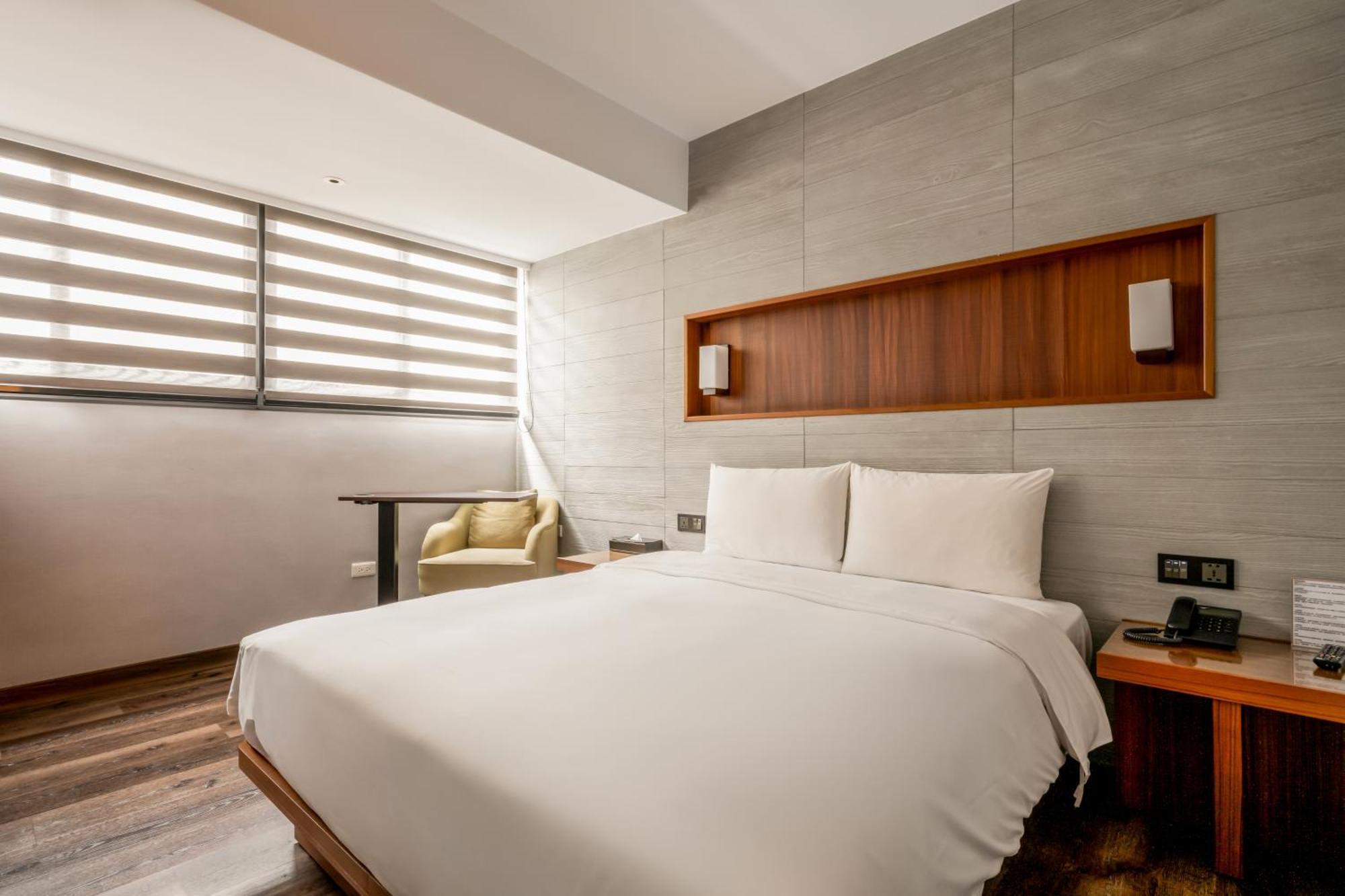 Suye Hotel Taichung Exterior photo